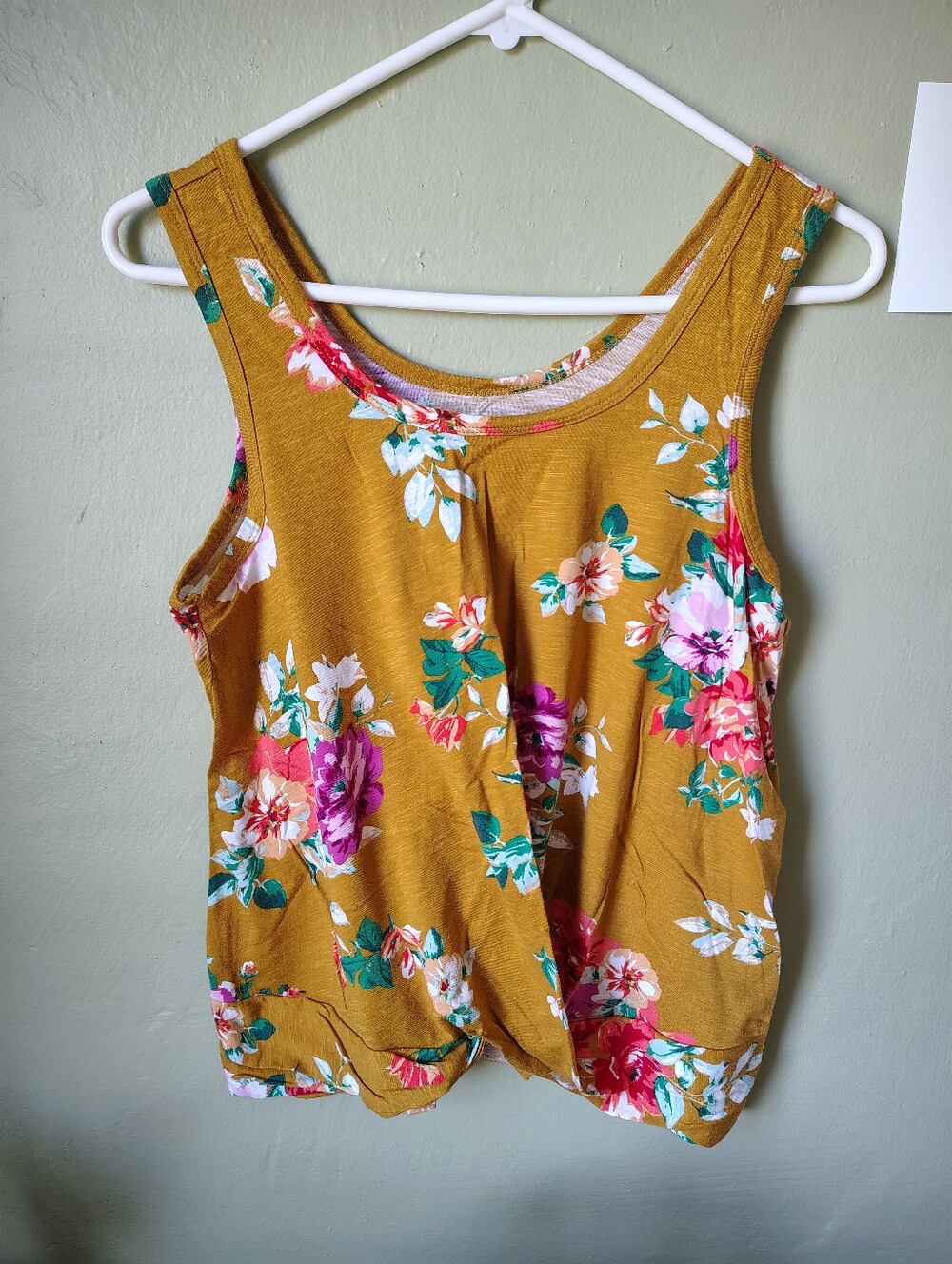 24/7 by Maurices Mustard Floral Twist-Front Tank Top